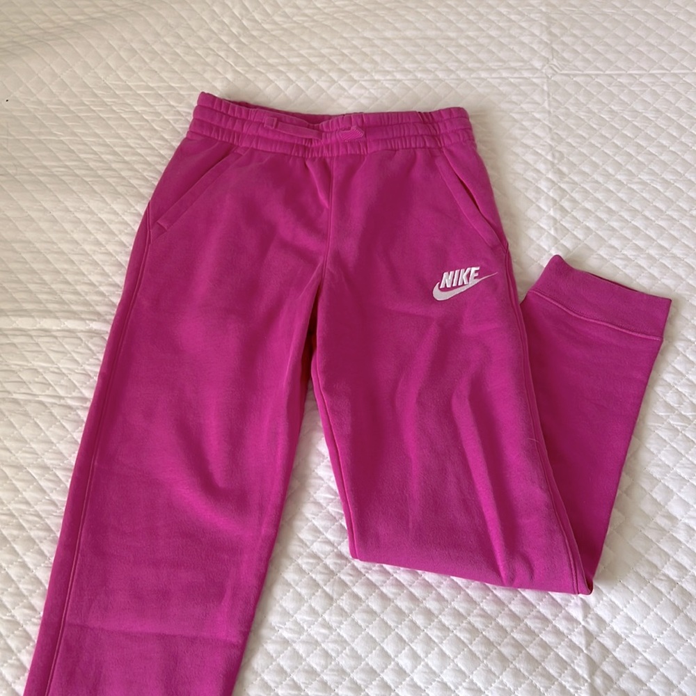 HOT PINK NIKE SWEATS